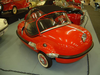 Illustration for article titled Jalop Hero Egon Brütsch, Formula Libre & The World’s Smallest Car